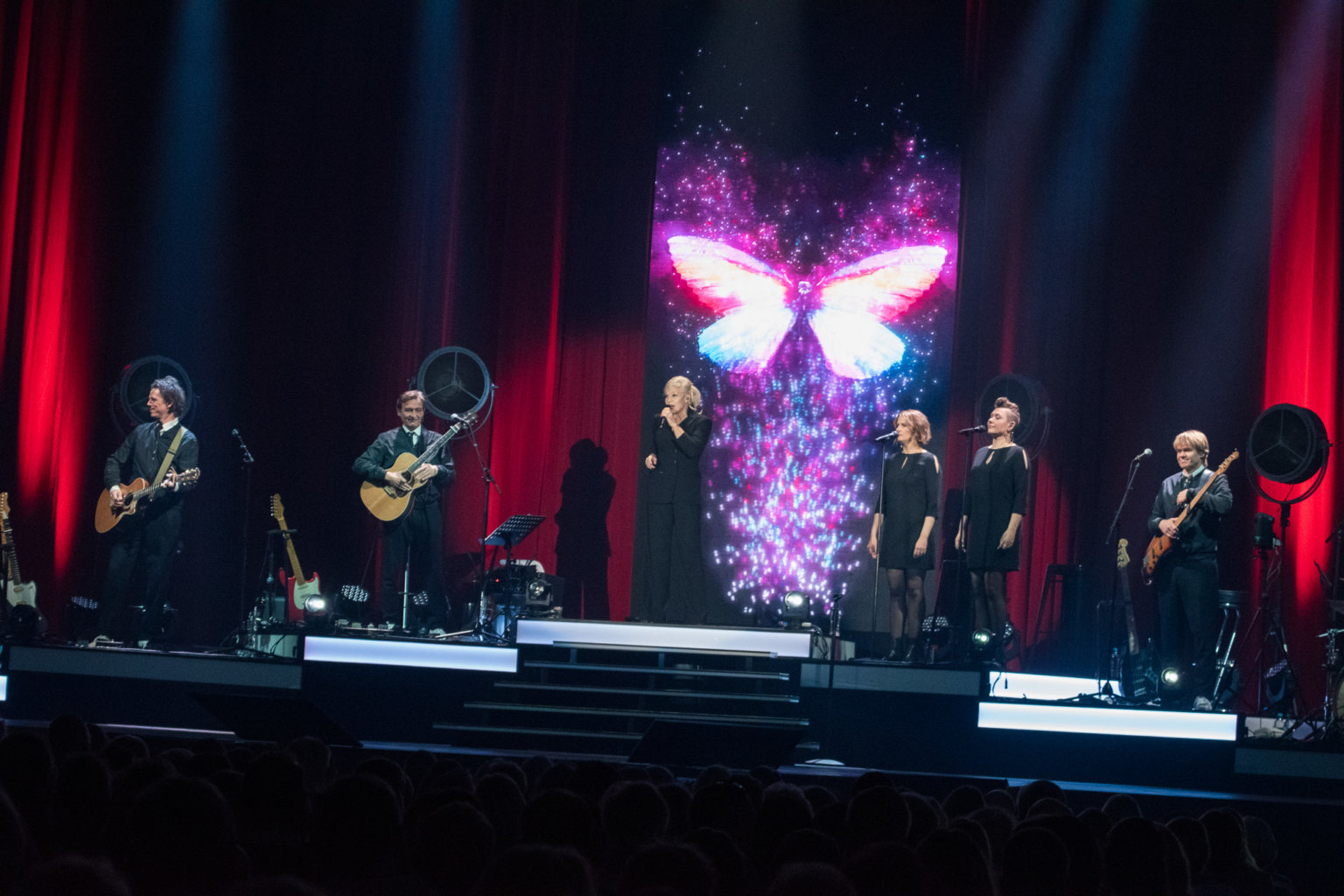 Ina Müller am 25. November 2022 in der Flens-Arena in Flensburg ...