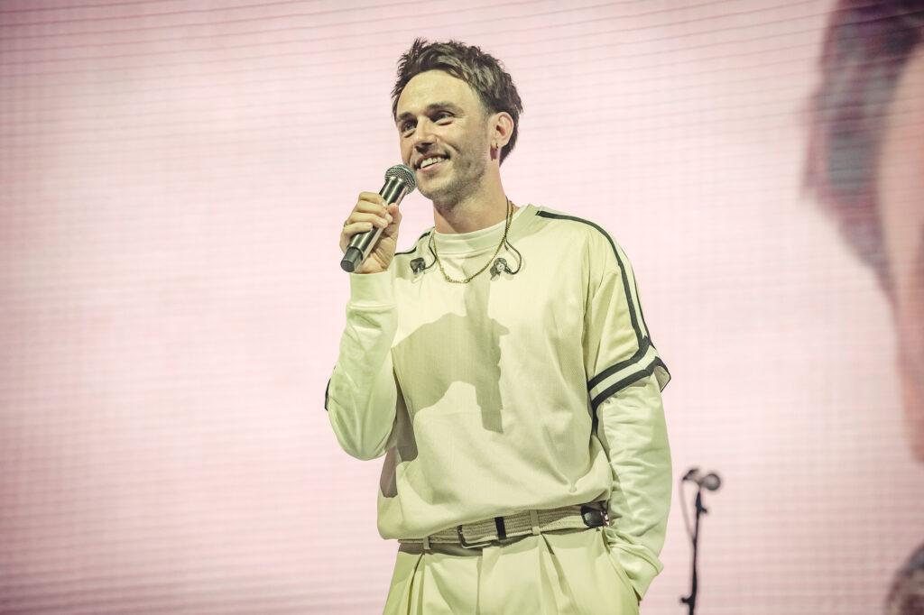 Clueso at Barclays Arena, Hamburg