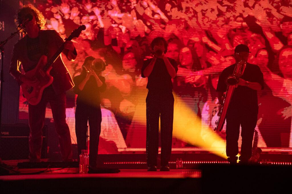 Clueso at Barclays Arena, Hamburg