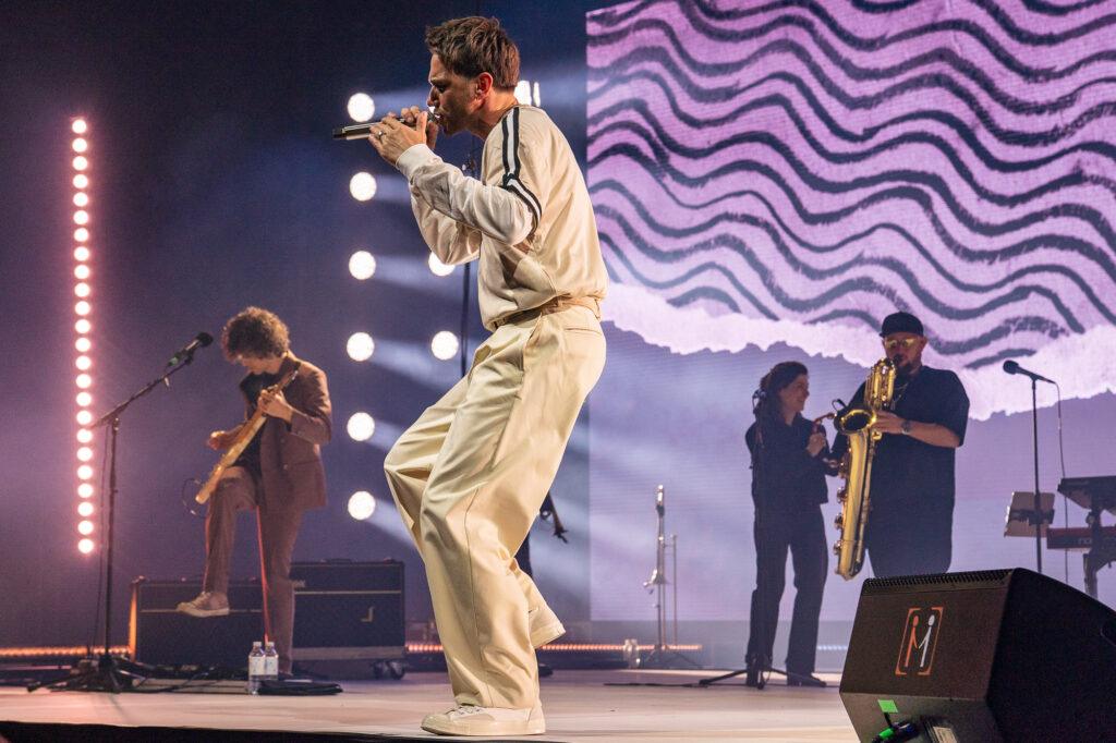 Clueso at Barclays Arena, Hamburg