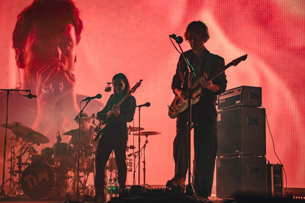 Clueso at Barclays Arena, Hamburg